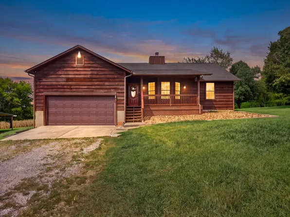 2467 Outlaw Rd, Woodlawn, TN 37191
