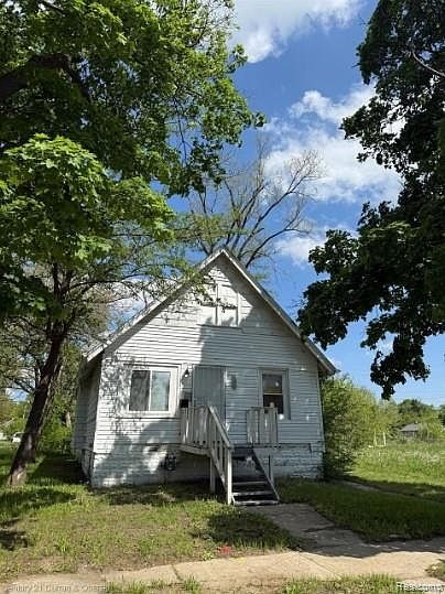 1st image of 15904 Muirland St