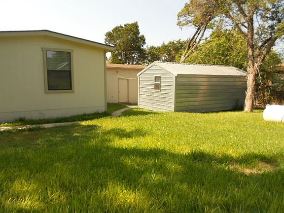 4th image of 109 Acorn Ct W