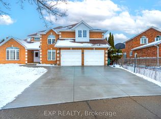 637 Deer Run Dr, Waterloo, ON N2K3H5