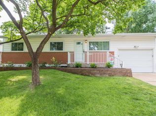 10542 Fabick Dr, Saint Louis, MO