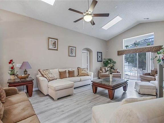 3rd image of 2605 Luiseno Way