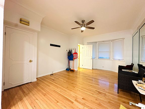 3rd image of 1462 Bay St #1F