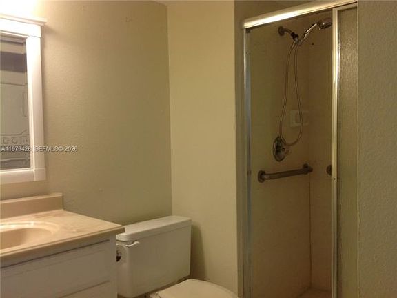 5th image of 16246 Laurel Dr #104