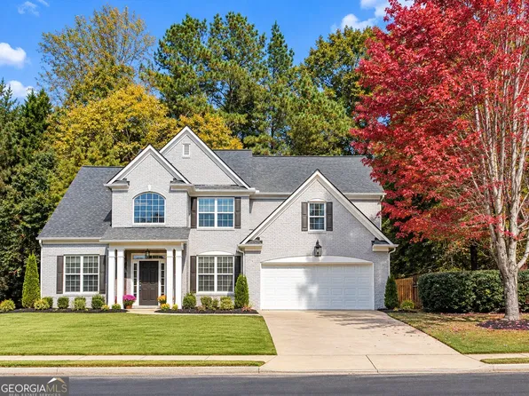 1038 Island View Ct, Buford, GA 30518