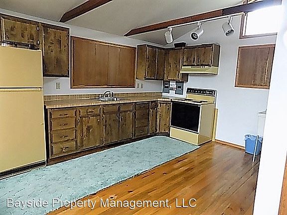 2nd image of 190 Bayshore Dr #B