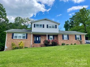 1065 Duchess Dr, Mount Pleasant, NC 28124
