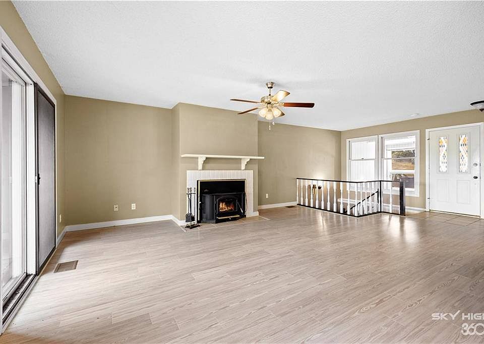 1st image of 58 Dogwood Dr