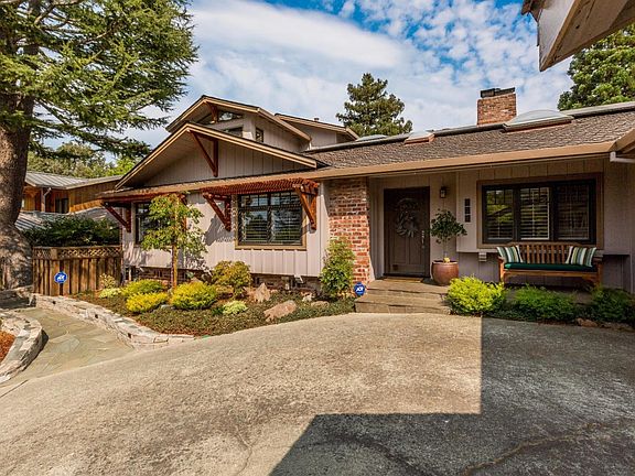 2nd image of 181 Gabarda Way