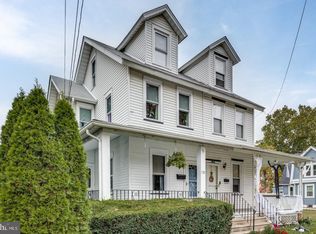 720 Chestnut St, Delanco, NJ 08075