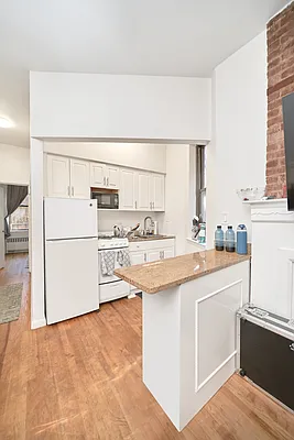 Rented by Living New York | media 3