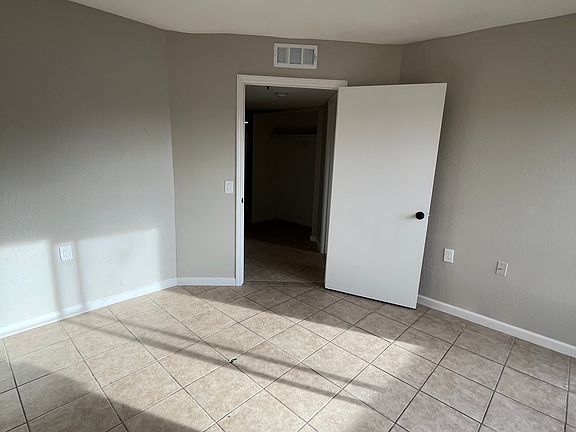 5th image of 12221 W Bell Rd Unit 141