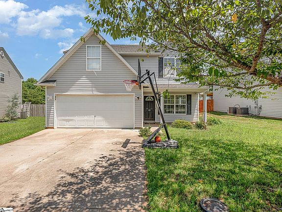 2nd image of 48 Brisbane Dr