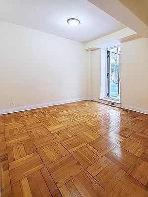 1st image of 401 W 56th St APT Ln