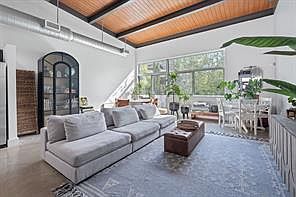 5th image of 2205 N Lamar Blvd Unit 523
