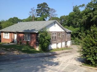 929 W Crest Rd, Chattanooga, TN 37404