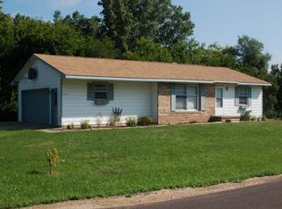 1040 Center St, Gladwin, MI 48624