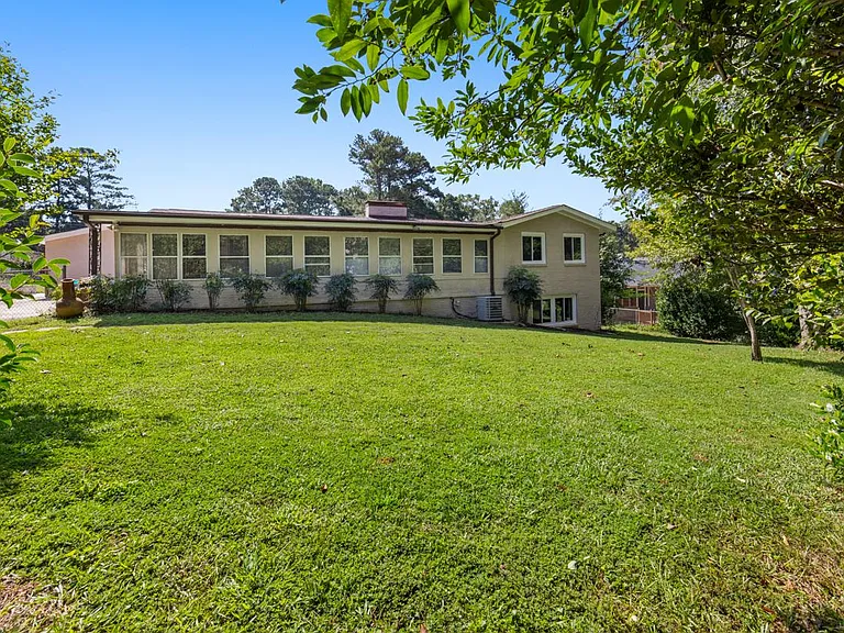 3724 Greentree Farms Dr — Photo 14