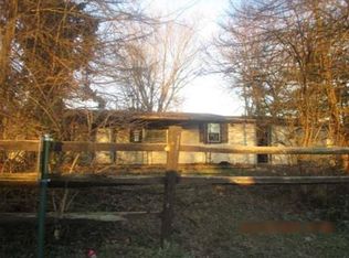 60 Orchard Cir, Blanchester, OH 45107