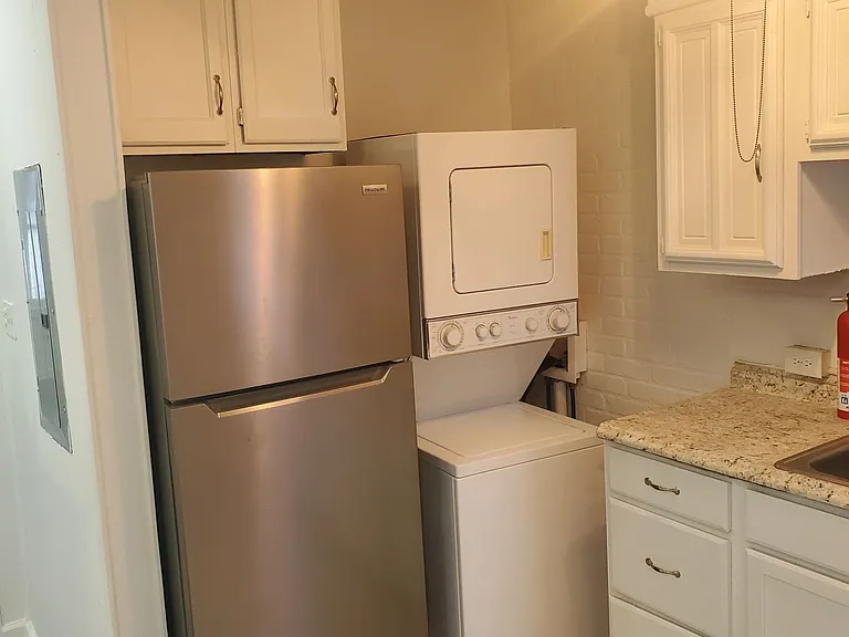 4813 Olive St — Photo 8