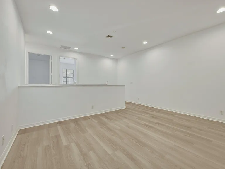 119 Lancaster Rd — Photo 25
