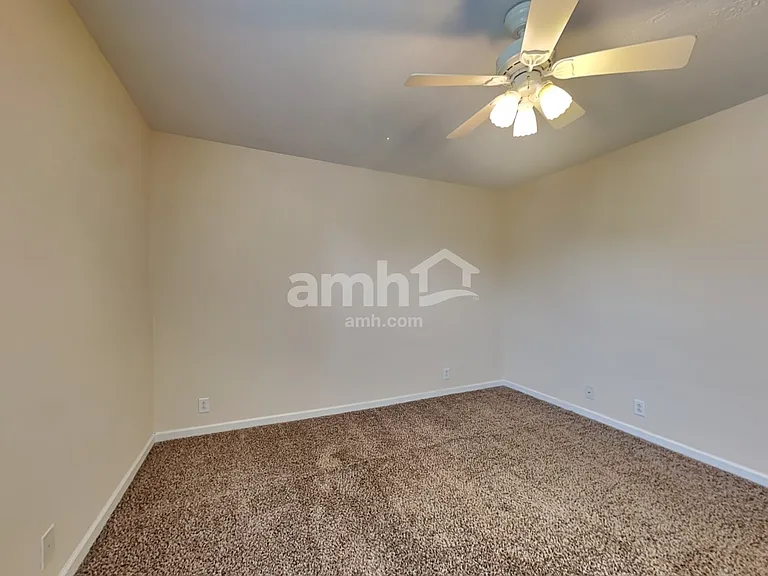 3146 Jenkins Dr — Photo 12