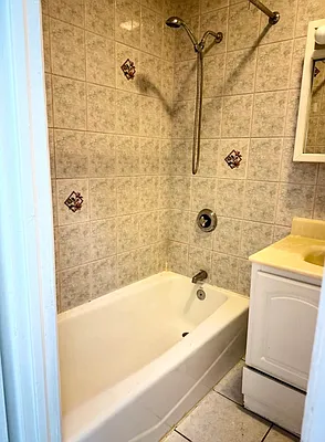 Rented by Evergreen Realty & Investments | media 32