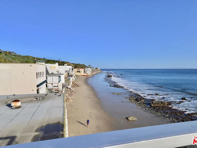 24826 Malibu Rd — Photo 28