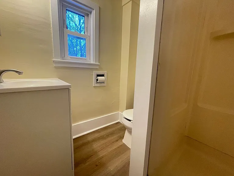 98 Main St #2 — Photo 17