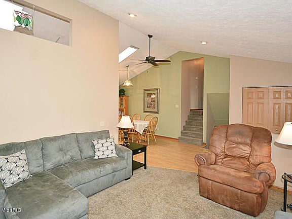 4th image of 5101 N 36th St
