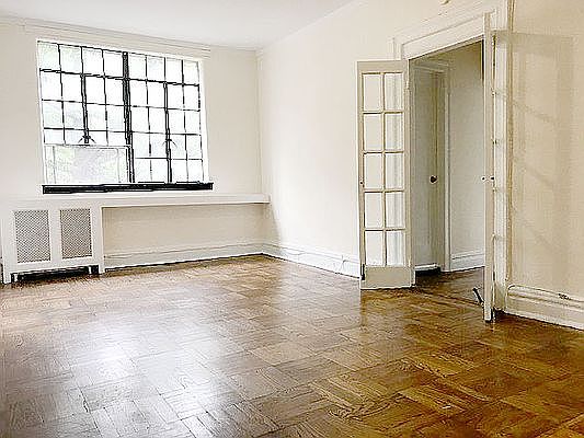 2nd image of 72 Barrow St APT 2F