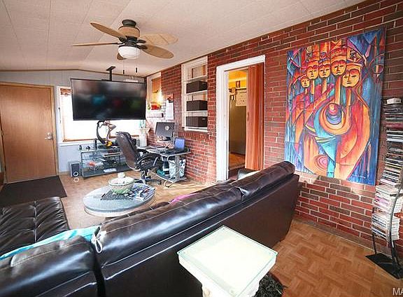 5th image of 7474 Leadale Dr