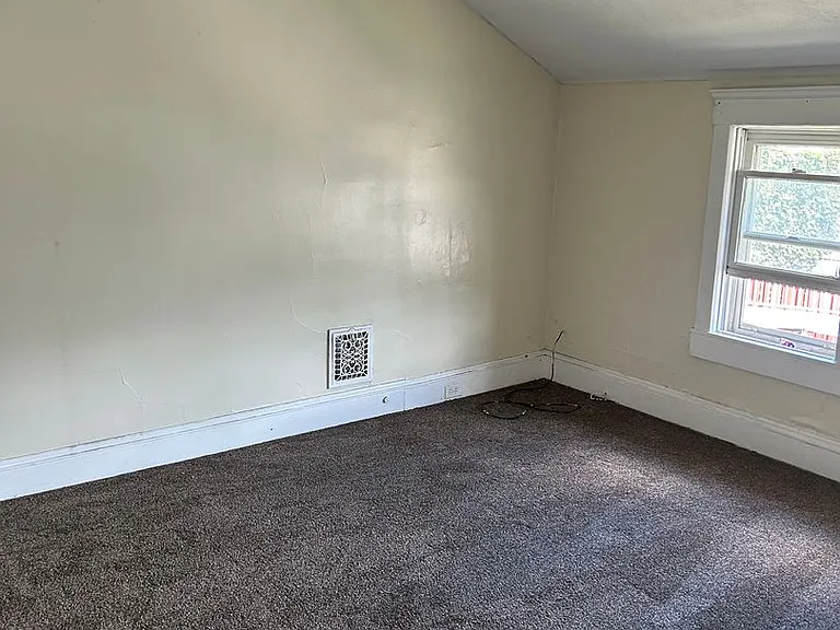 9505 Sladden Ave — Photo 17