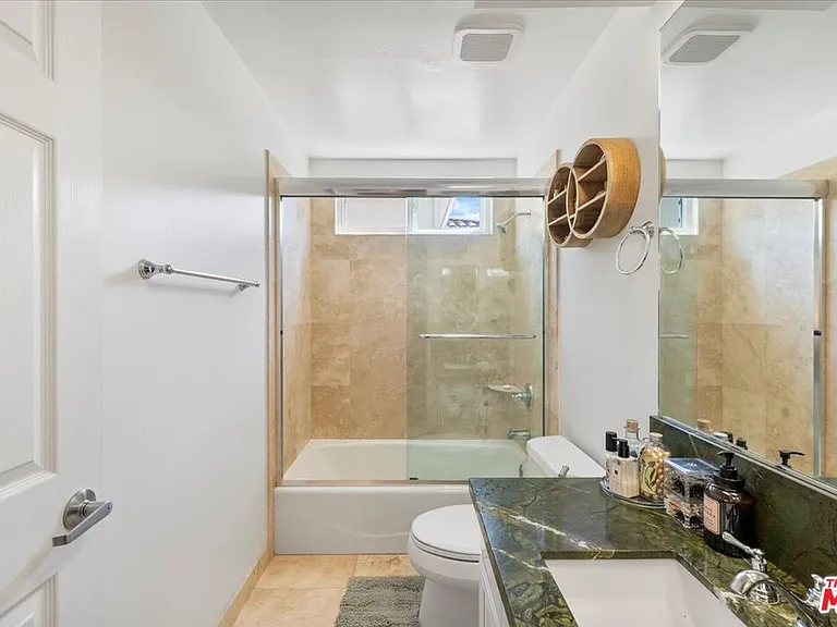 12834 Landale St — Photo 25