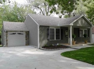 6133 Granada St, Fairway, KS 66205
