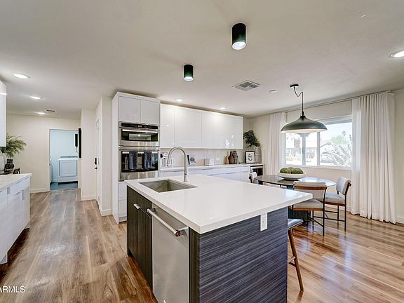 5th image of 8537 E CLARENDON Avenue