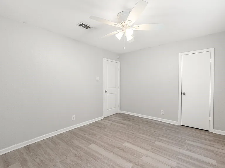 7938 Snowden St — Photo 30