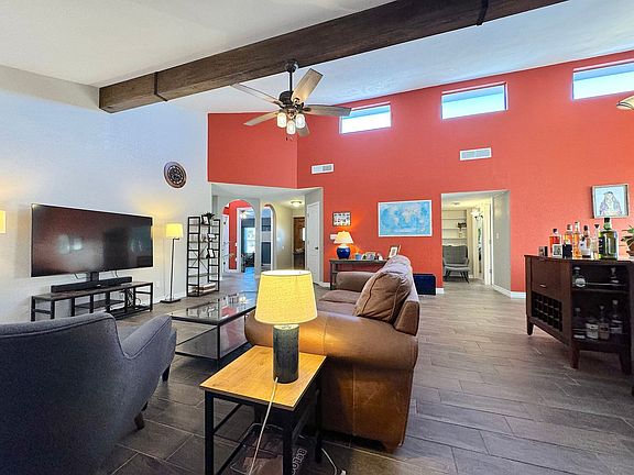 5th image of 6851 Amposta Dr