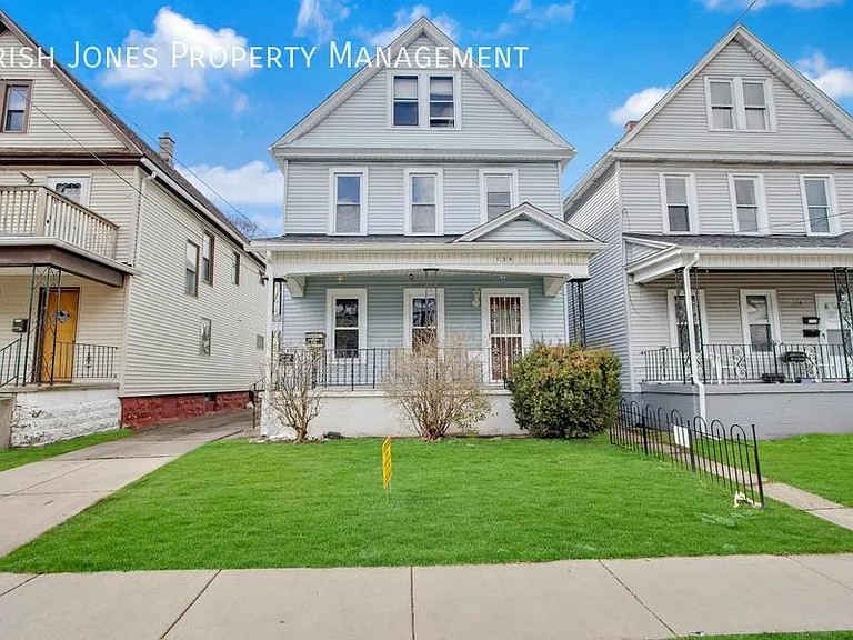 134 Peter St #UPPER — Photo 1