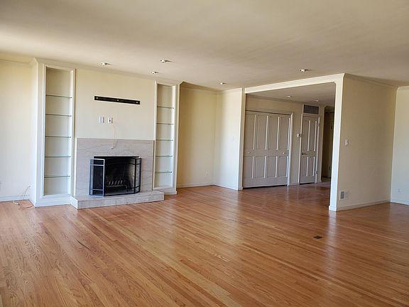 3rd image of 2466 Vallejo St #2