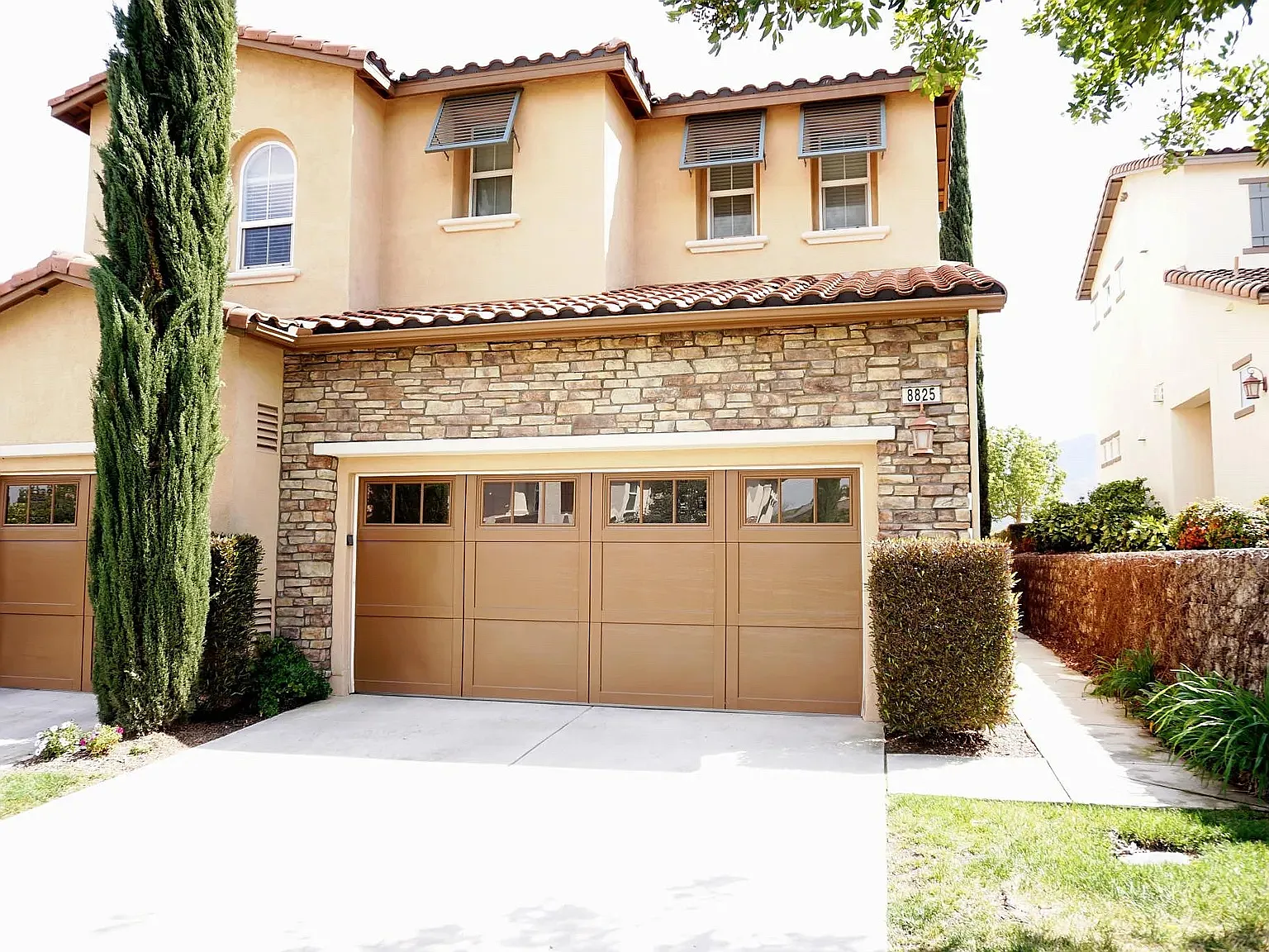2 bed, 2.5 bath, 2051 sqft, $3,650 — Photo 1