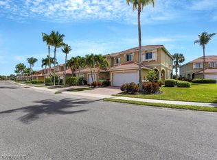 2414 Laurentina Ln, Cape Coral, FL 33909