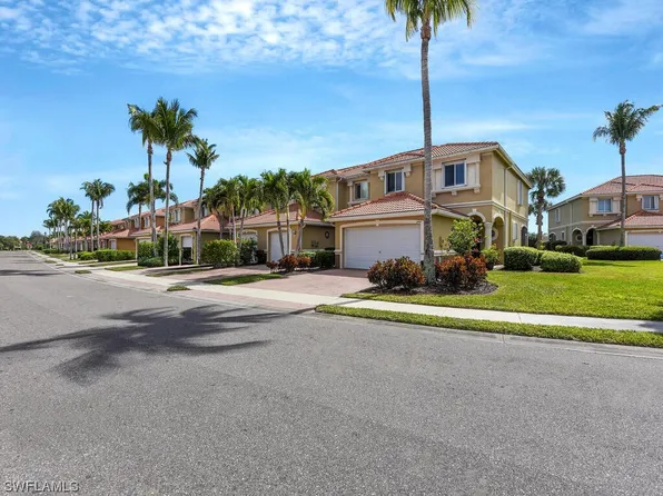 2414 Laurentina Ln, Cape Coral, FL 33909