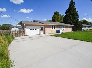 115 Park Ave, Lewistown, MT 59457