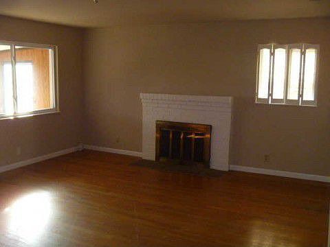 2nd image of 1824 Mariposa Way