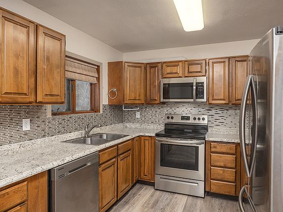 4th image of 2710 Rainbow Trout Ct