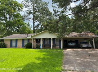 634 Pine Ln, Jackson, MS 39212