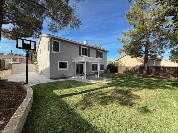 26406 Antonio Cir, Loma Linda, CA 92354