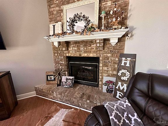 3rd image of 445 Weeping Willow Ct