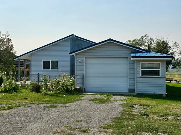 175 Good Neighbor Ln, Freedom, WY 83120